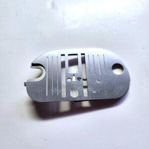 Singer Needle Throat Plate 381488 Singer Genuine Vintage Singer Needle P…